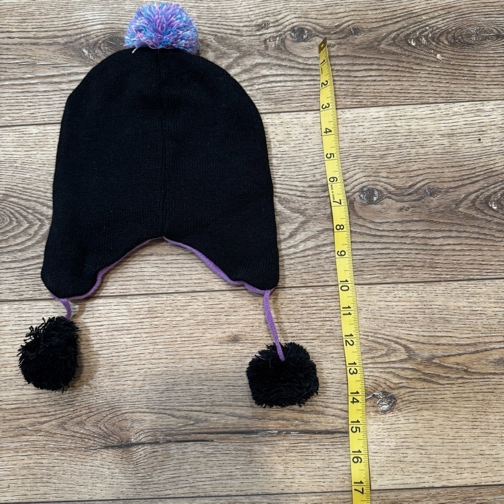 Penguin snow hat, black with white & purple, tassles, purple lining, stretchy. - Picture 5 of 7